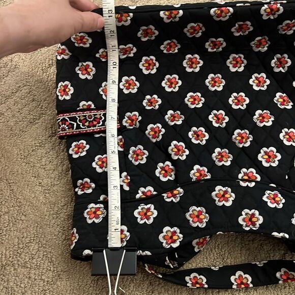 Vera Bradley Pirouette shoulder bag Black Floral in EUC - Picture 7 of 13